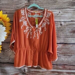 Gianni Bini blouse mid Sleeve Women's large 🔸️/ white embroidery NWT